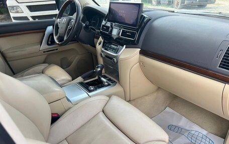 Toyota Land Cruiser 200, 2016 год, 5 670 000 рублей, 6 фотография