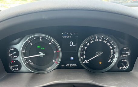 Toyota Land Cruiser 200, 2016 год, 5 670 000 рублей, 8 фотография