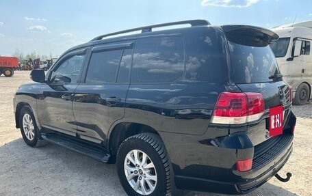 Toyota Land Cruiser 200, 2016 год, 5 670 000 рублей, 4 фотография