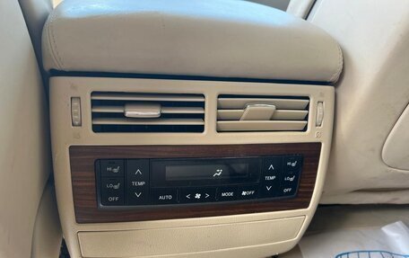 Toyota Land Cruiser 200, 2016 год, 5 670 000 рублей, 13 фотография