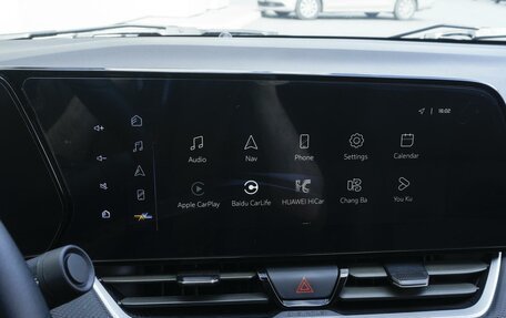 Chevrolet Monza, 2023 год, 1 999 000 рублей, 15 фотография