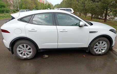Jaguar E-Pace, 2020 год, 3 000 000 рублей, 4 фотография