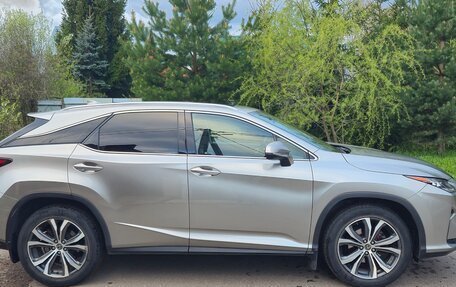 Lexus RX IV рестайлинг, 2019 год, 4 500 000 рублей, 8 фотография