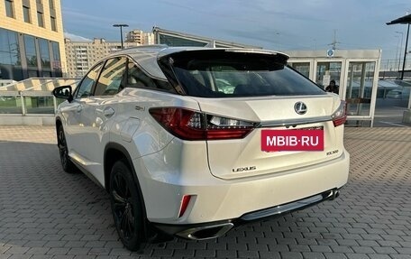 Lexus RX IV рестайлинг, 2019 год, 4 815 000 рублей, 7 фотография