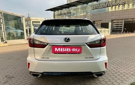 Lexus RX IV рестайлинг, 2019 год, 4 815 000 рублей, 6 фотография