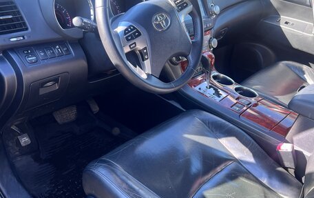 Toyota Highlander III, 2013 год, 2 550 000 рублей, 7 фотография