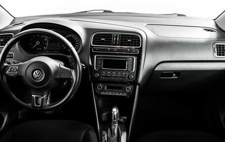 Volkswagen Polo VI (EU Market), 2014 год, 898 000 рублей, 11 фотография