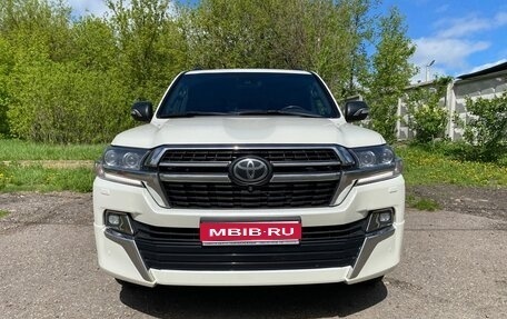 Toyota Land Cruiser 200, 2020 год, 7 250 000 рублей, 1 фотография