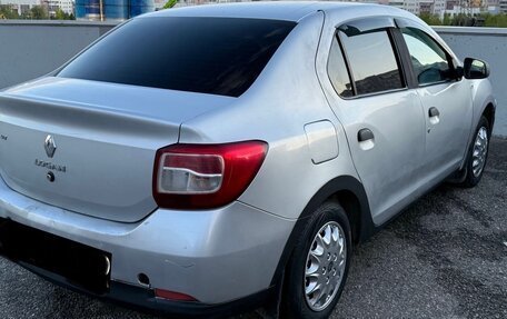 Renault Logan II, 2015 год, 420 000 рублей, 2 фотография