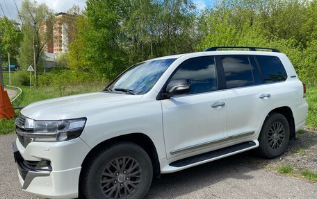 Toyota Land Cruiser 200, 2020 год, 7 250 000 рублей, 2 фотография