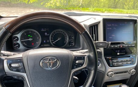 Toyota Land Cruiser 200, 2020 год, 7 250 000 рублей, 5 фотография