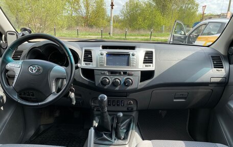 Toyota Hilux VII, 2012 год, 2 200 000 рублей, 7 фотография