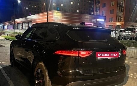 Jaguar F-Pace, 2016 год, 2 350 000 рублей, 2 фотография