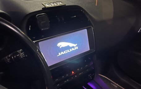 Jaguar F-Pace, 2016 год, 2 350 000 рублей, 15 фотография