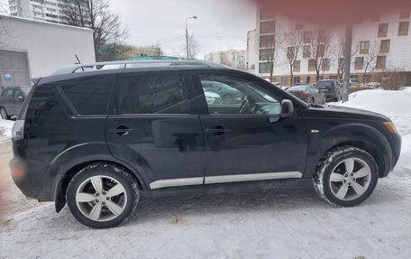 Mitsubishi Outlander III рестайлинг 3, 2008 год, 960 000 рублей, 10 фотография