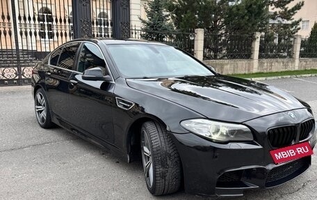 BMW 5 серия, 2014 год, 1 900 000 рублей, 2 фотография