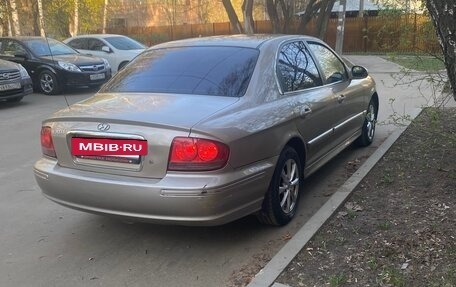 Hyundai Sonata IV рестайлинг, 2004 год, 399 000 рублей, 3 фотография