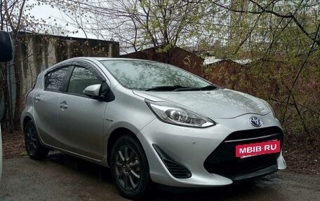 Toyota Aqua I, 2018 год, 1 550 000 рублей, 5 фотография