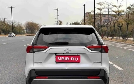 Toyota RAV4, 2021 год, 1 950 850 рублей, 5 фотография