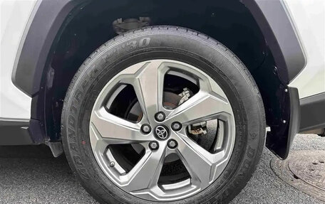 Toyota RAV4, 2021 год, 1 950 850 рублей, 17 фотография