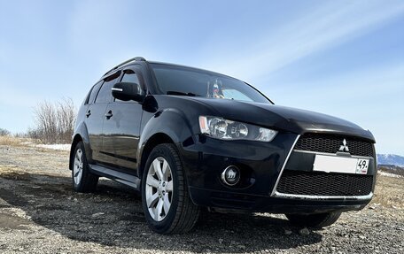 Mitsubishi Outlander III рестайлинг 3, 2011 год, 1 350 000 рублей, 1 фотография