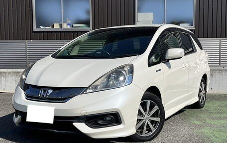 Honda Fit Shuttle I рестайлинг, 2015 год, 730 000 рублей, 1 фотография