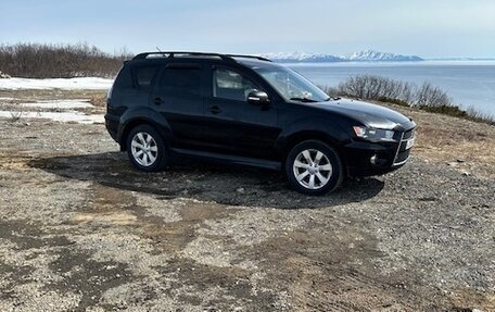 Mitsubishi Outlander III рестайлинг 3, 2011 год, 1 350 000 рублей, 12 фотография