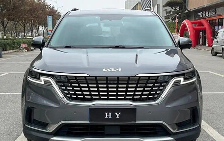 KIA Carnival, 2020 год, 2 400 850 рублей, 2 фотография
