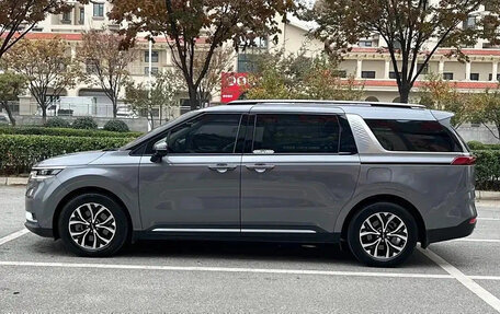 KIA Carnival, 2020 год, 2 400 850 рублей, 7 фотография