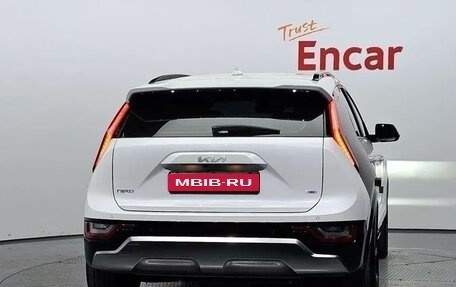 KIA Niro, 2024 год, 3 000 000 рублей, 4 фотография