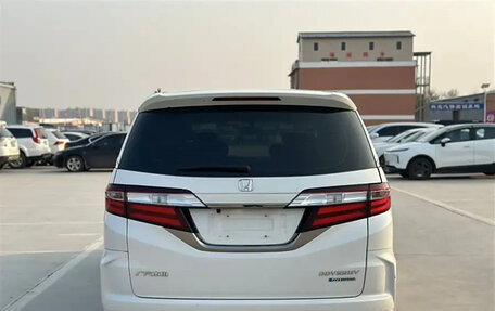Honda Odyssey IV, 2021 год, 2 400 000 рублей, 5 фотография