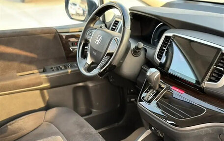 Honda Odyssey IV, 2021 год, 2 400 000 рублей, 8 фотография