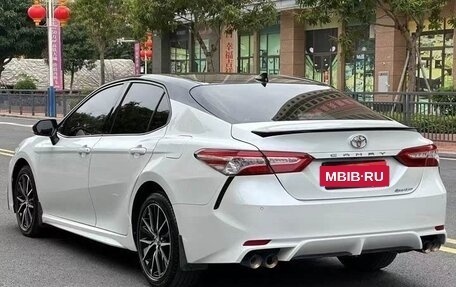 Toyota Camry, 2022 год, 2 300 999 рублей, 4 фотография