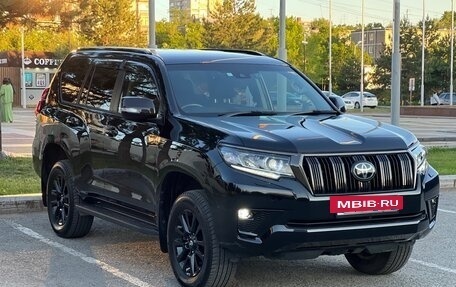 Toyota Land Cruiser Prado 150 рестайлинг 2, 2020 год, 4 420 000 рублей, 3 фотография