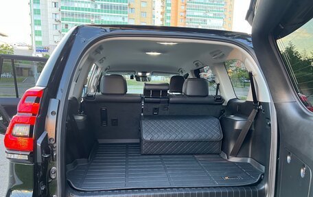 Toyota Land Cruiser Prado 150 рестайлинг 2, 2020 год, 4 420 000 рублей, 8 фотография