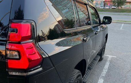 Toyota Land Cruiser Prado 150 рестайлинг 2, 2020 год, 4 420 000 рублей, 10 фотография