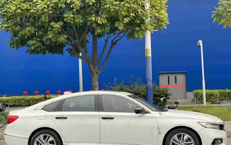Honda Accord IX рестайлинг, 2021 год, 1 690 000 рублей, 4 фотография