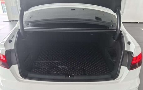 Audi A4, 2022 год, 2 900 000 рублей, 9 фотография