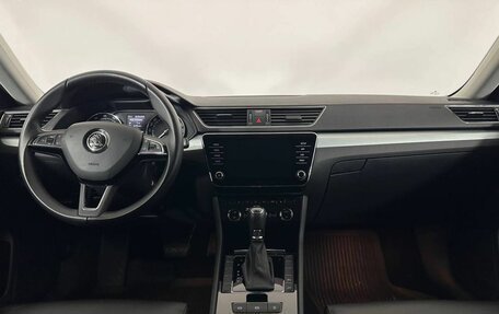 Skoda Superb III рестайлинг, 2017 год, 2 300 000 рублей, 7 фотография