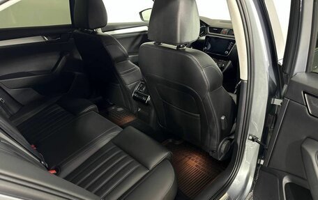 Skoda Superb III рестайлинг, 2017 год, 2 300 000 рублей, 16 фотография