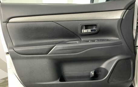 Mitsubishi Outlander III рестайлинг 3, 2012 год, 1 350 000 рублей, 8 фотография