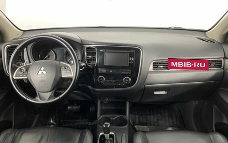 Mitsubishi Outlander III рестайлинг 3, 2012 год, 1 350 000 рублей, 7 фотография