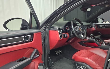 Porsche Cayenne III, 2020 год, 12 570 000 рублей, 6 фотография
