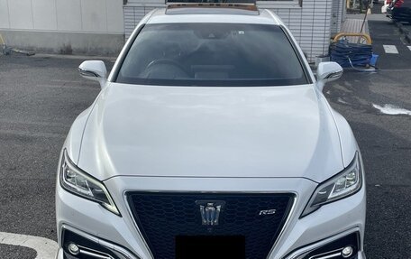 Toyota Crown, 2021 год, 2 410 000 рублей, 3 фотография