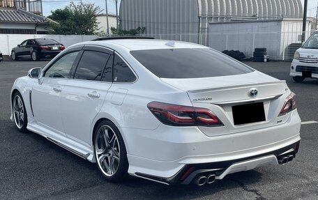 Toyota Crown, 2021 год, 2 410 000 рублей, 10 фотография
