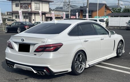 Toyota Crown, 2021 год, 2 410 000 рублей, 14 фотография
