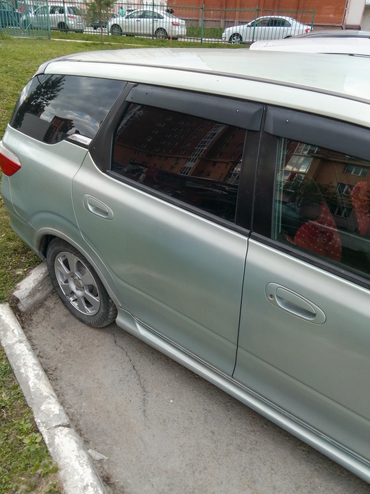 Honda Airwave I, 2005 год, 520 000 рублей, 2 фотография