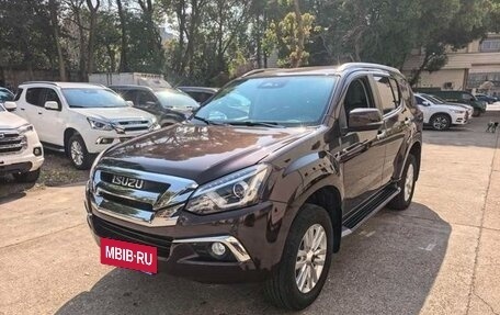 Isuzu MU-X, 2024 год, 2 740 000 рублей, 3 фотография