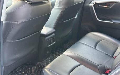 Toyota RAV4, 2022 год, 3 100 999 рублей, 14 фотография