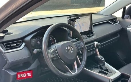 Toyota RAV4, 2022 год, 3 100 999 рублей, 10 фотография